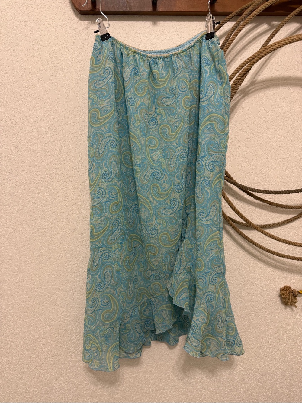 Vintage Vintage 90s/Y2K Worthington Blue Paisley Ruffle Midi Skirt - Size 14